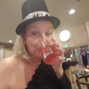 Meet your Posher, Crystal